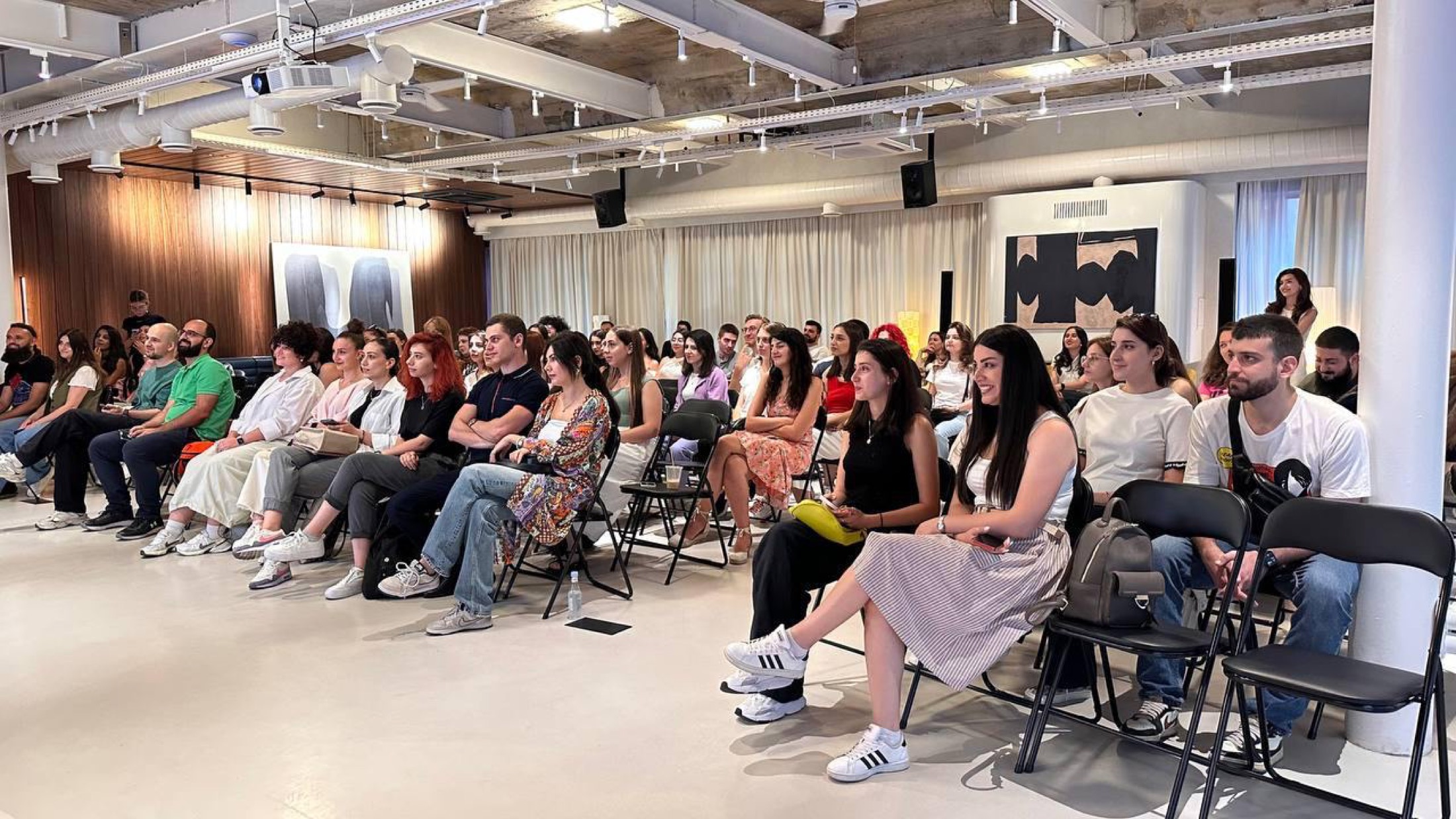 UX Storm / moderator event moment 2