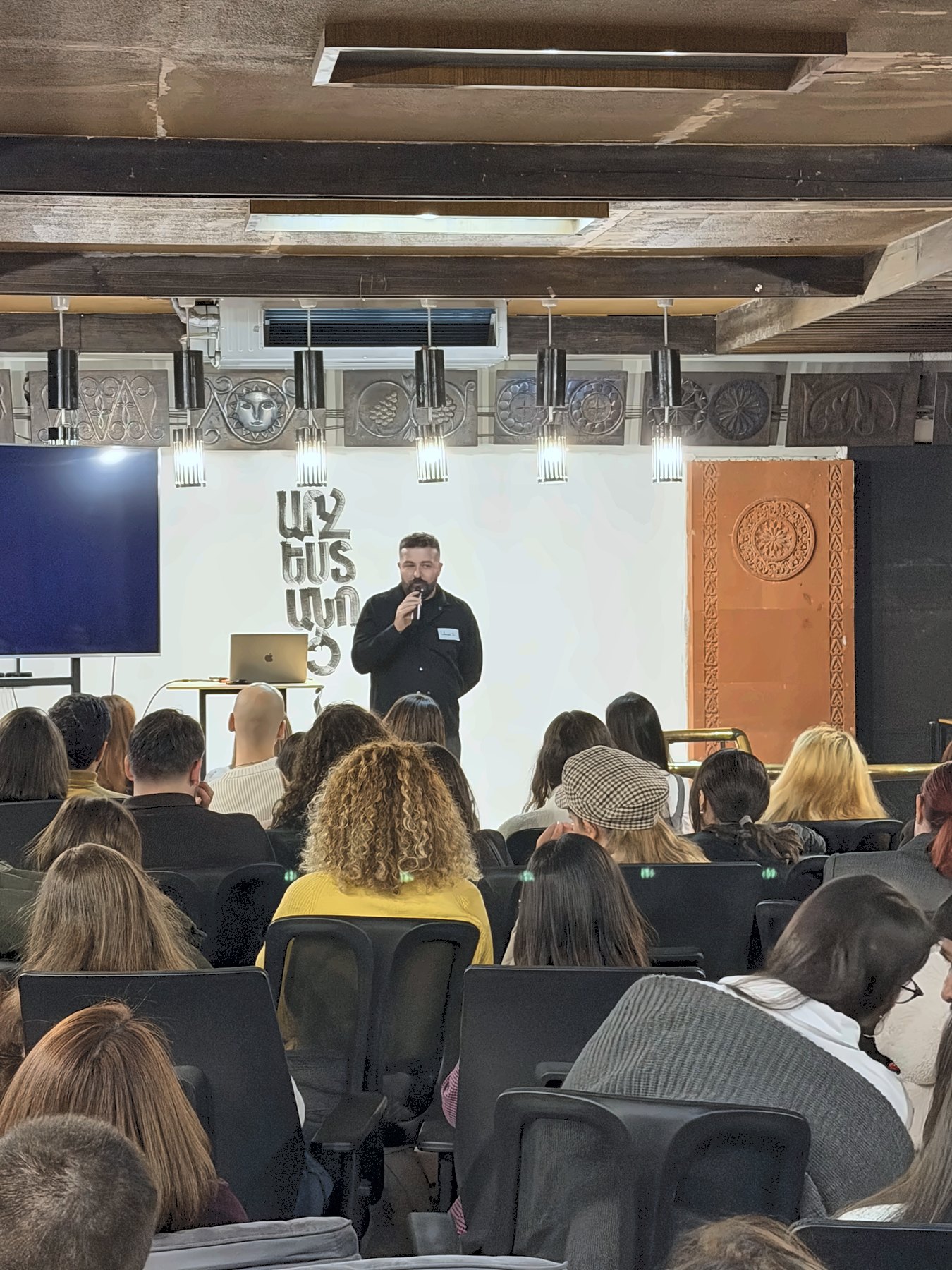 UX Storm 1.4 / product design event moment 3